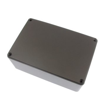 Műanyag szerelődoboz csavarozható fedéllel 150x100x60