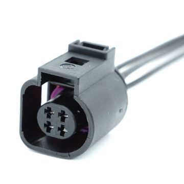 Bosch csatlakozó 4 pólusú 4B0973712