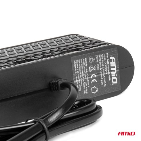 Szivargyujtó elosztó 4-es USB töltővel