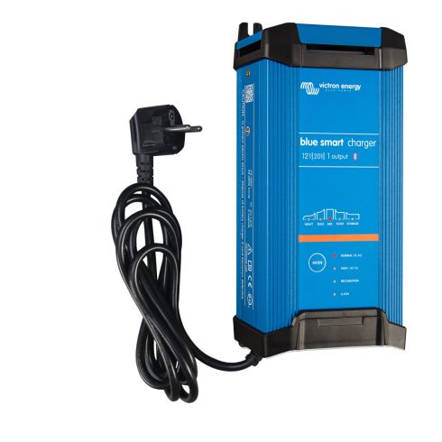 Okos akkumulátor töltő Victron Energy Blue Smart 24V 16A BPC241647002